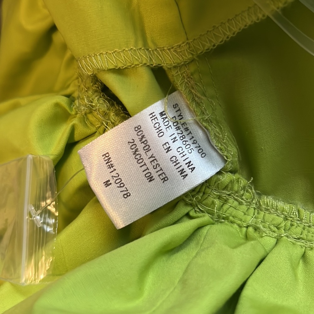 NWT ENTRO | Lime Green Cropped Blouse with Ruffle Detail - Picture 8 of 11